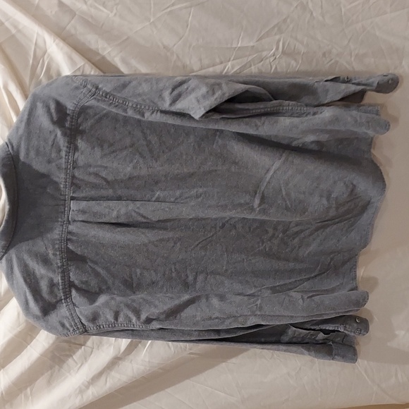 Eddie Bauer Medium Gray Classic Fit Button Tab, Button Down Long Sleeve Shirt XL - Picture 6 of 10